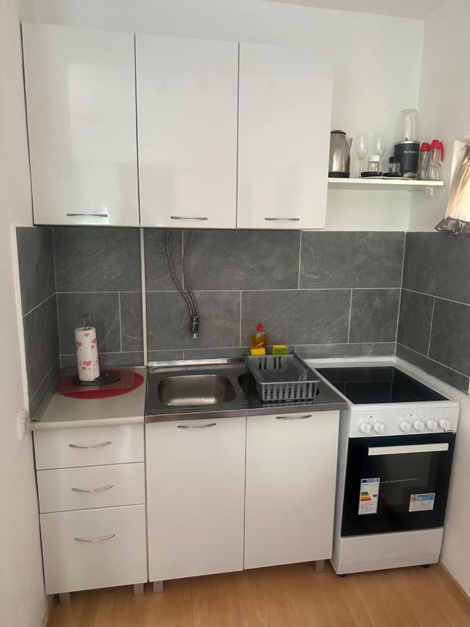 Apartman Lili Cetinje Exterior foto